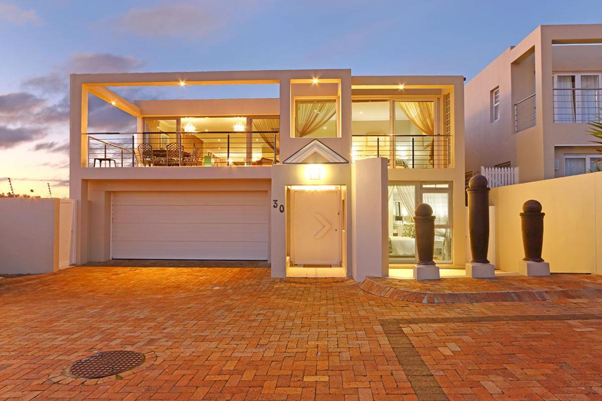 Bayview 30 By Hostagents Villa Bloubergstrand Luaran gambar