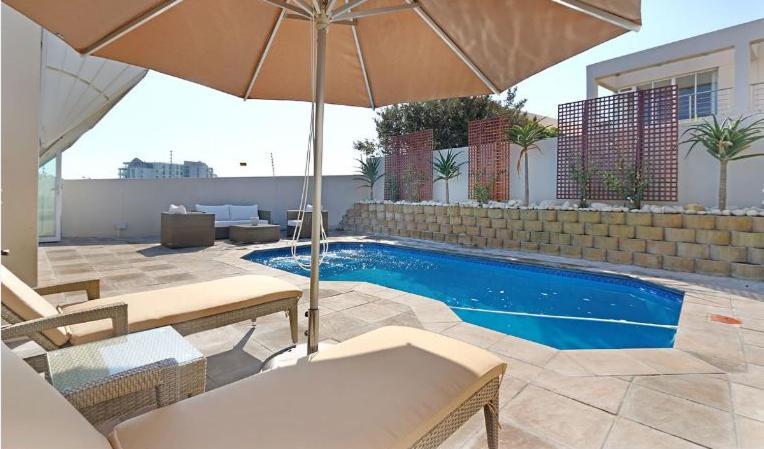 Bayview 30 By Hostagents Villa Bloubergstrand Luaran gambar